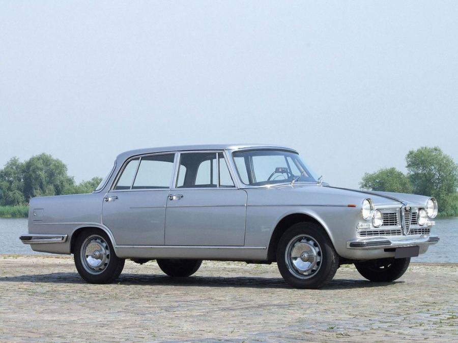  Alfa Romeo 2600 Berlina (106) 1962 года  (фото 6 из 8)